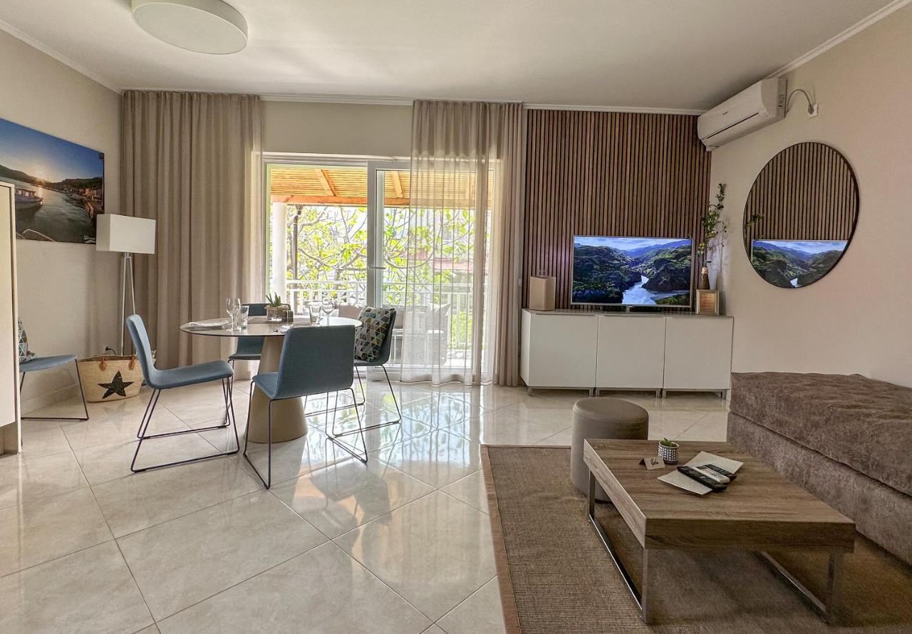 Apartment Baska Mit Poolarea - Krk, Kroatien Baška Exterior foto