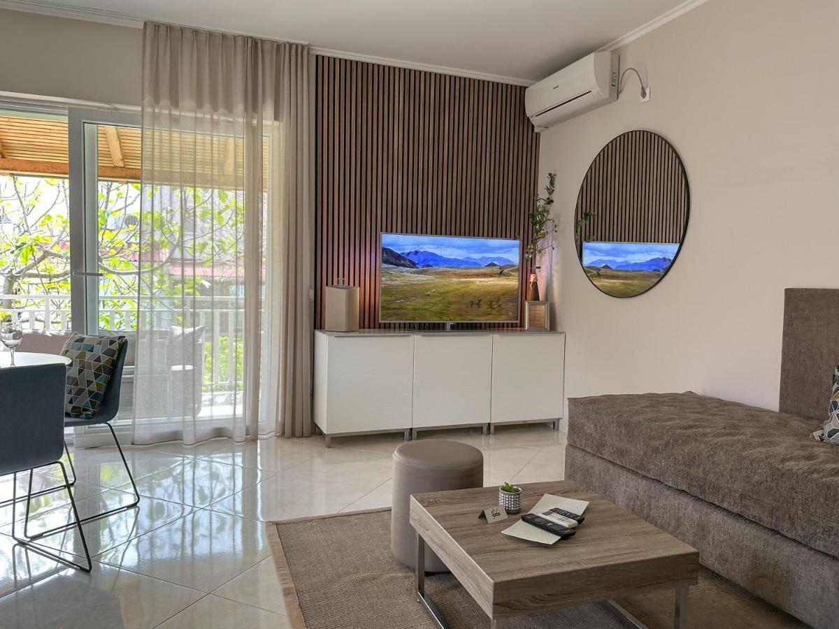 Apartment Baska Mit Poolarea - Krk, Kroatien Baška Exterior foto